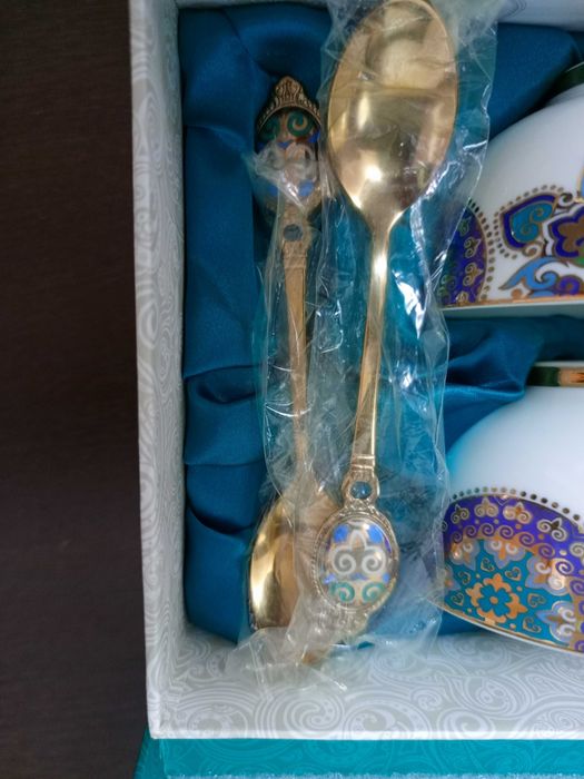 Продаю праздничный набор пиалок