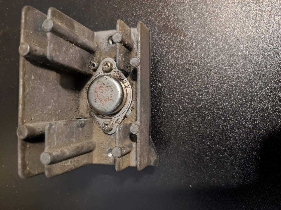 Продава се оригинален електронен блок за климатик на Honda CR-V