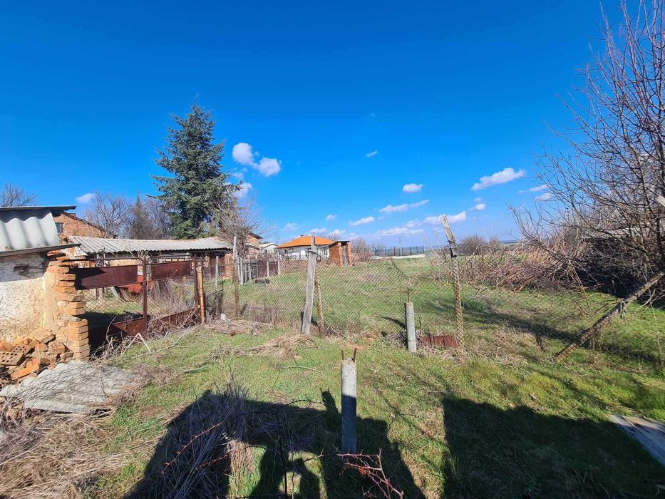 Продава се Къща в с. Крепост, Област Хасково - 330 кв.м за 186 €/кв.м - Снимка #2