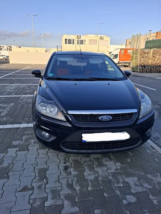 Vând Ford Focus Benzină