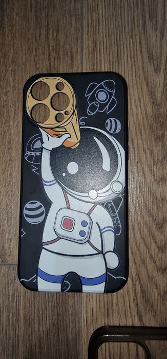 4 huse pentru iphone 12ProMax + cablu cadou