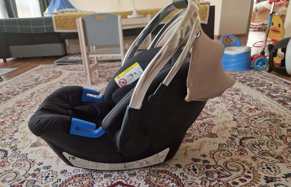 Детское автокресло Mothercare