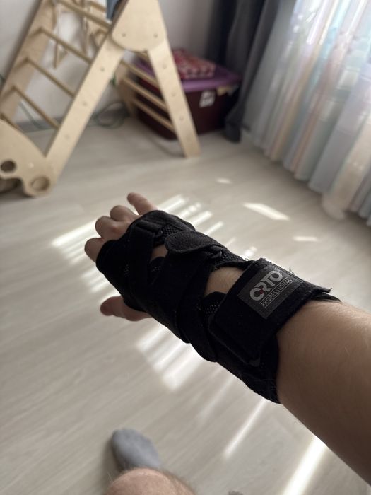 Бандаж или лангетка