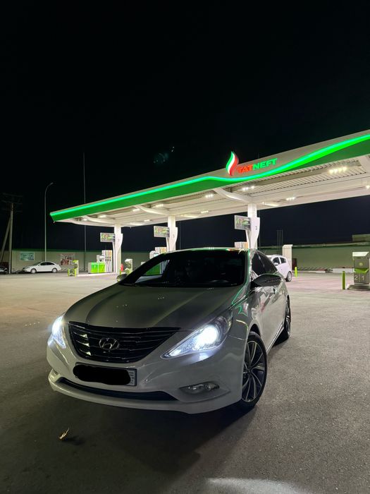 Hyundai Sonata YF