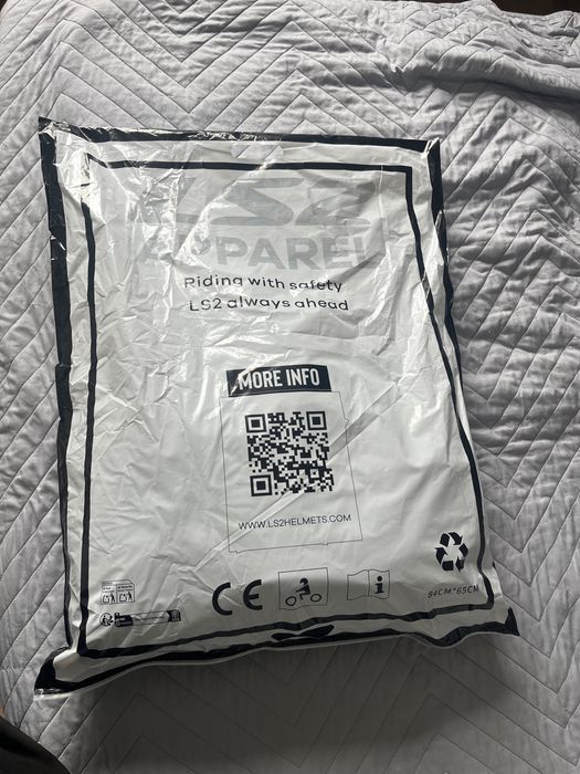 Продам мотокуртку, ls2 с подкладом.