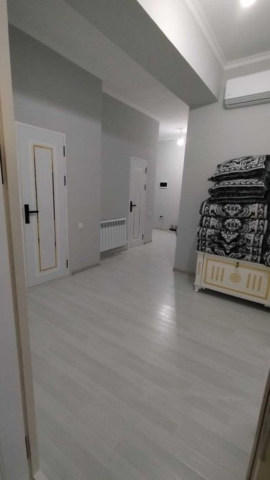 Uy sotiladi navastroyka 3 xonali