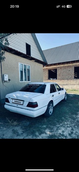 Мерседес E 280 не нахаду