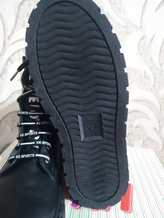 Кожаные ботинки на подростка размер 39