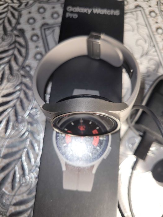 Смарт-часы Samsung Galaxy Watch 5 Pro 45 мм