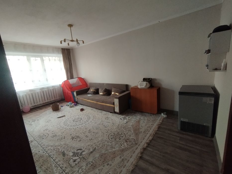 Продаю 2х комнатную  квартиру