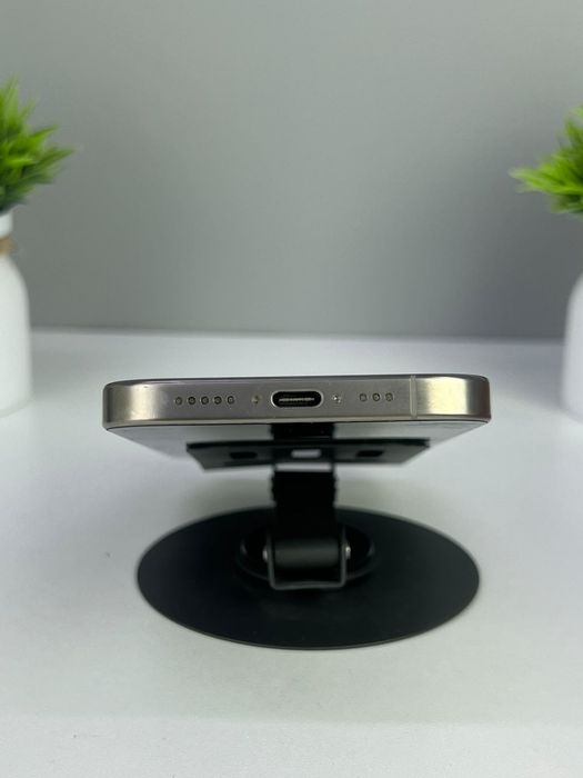 Телефон Apple iPhone 16 Pro 128GB