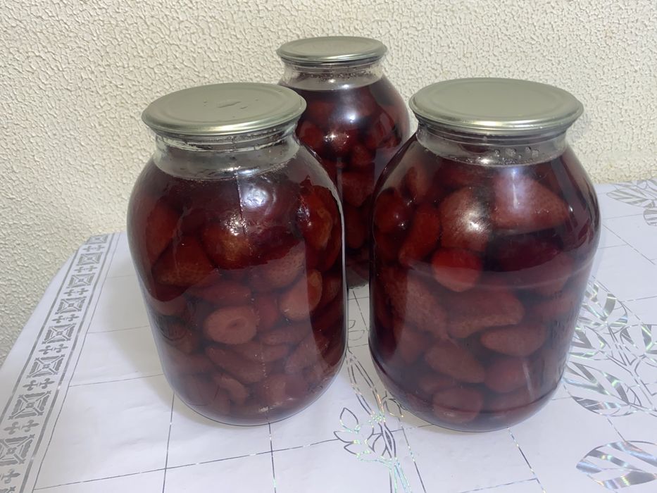 Варенье клубника