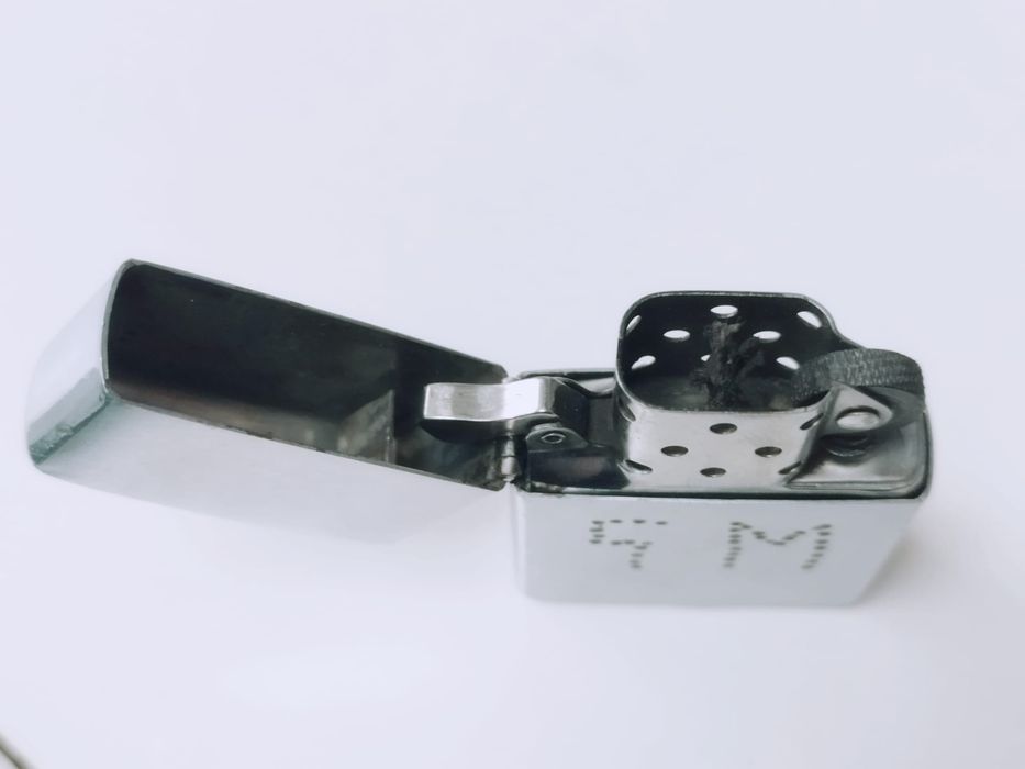Veche bricheta Zippo 1982