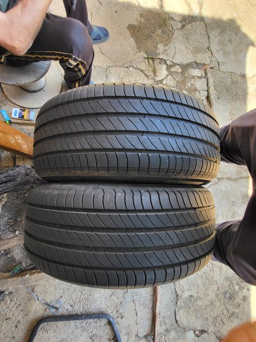 2бр 235/50/19 мишелин като Нови!!