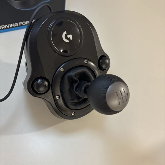Schimbator Logitech Driving Force