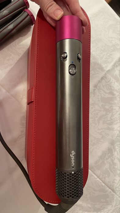 Dyson Airwrap Fuchsia