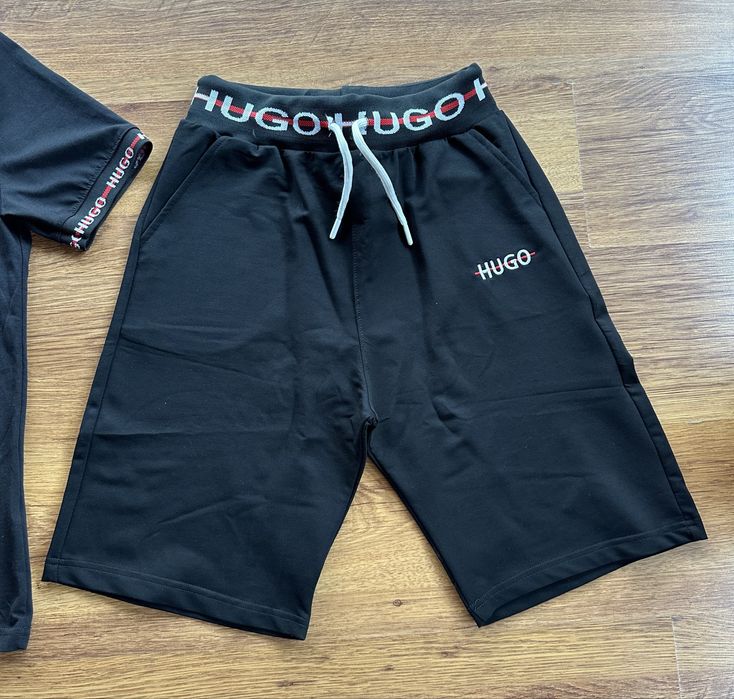 Мъжки,памучен,черен къс екип Hugo BOSS с бродирано лого