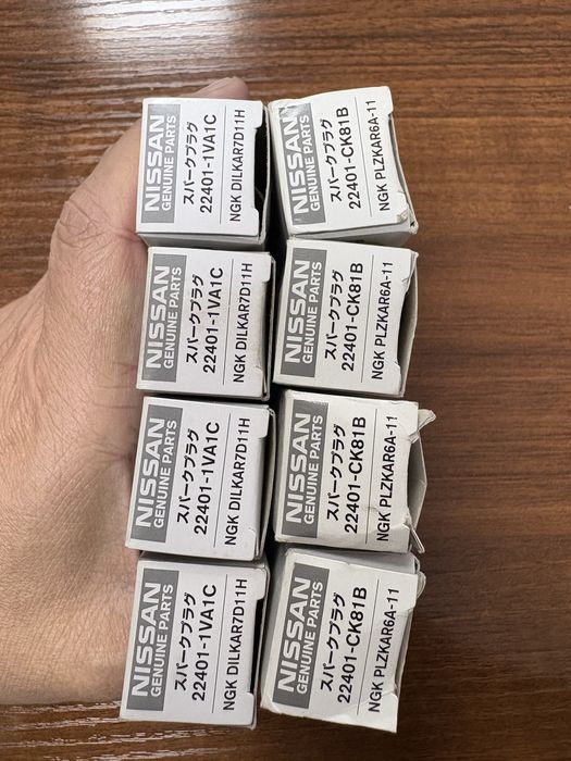 Продам свечи оригинальные б/у