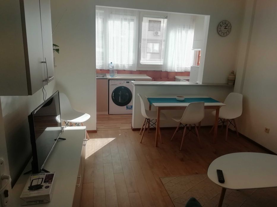 Дава се под наем Двустаен апартамент в София, Малинова долина - 58 кв.м за 428.4 € - Снимка #1