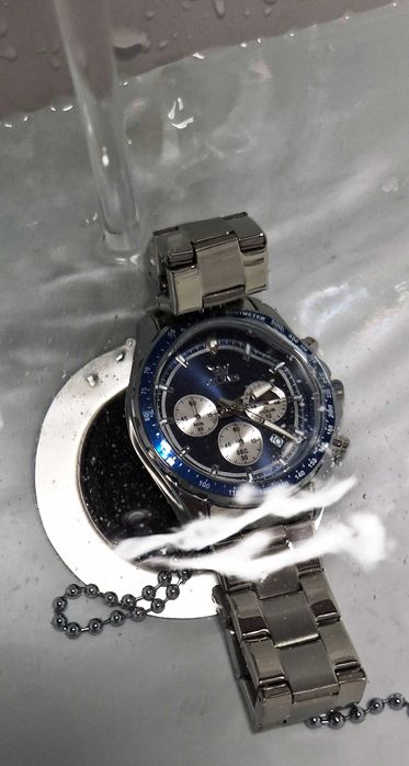 Ceas quartz cu chronograph, WR, 41 mm diam, data, indicator 24 h