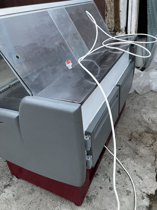 Ветринный холодильник