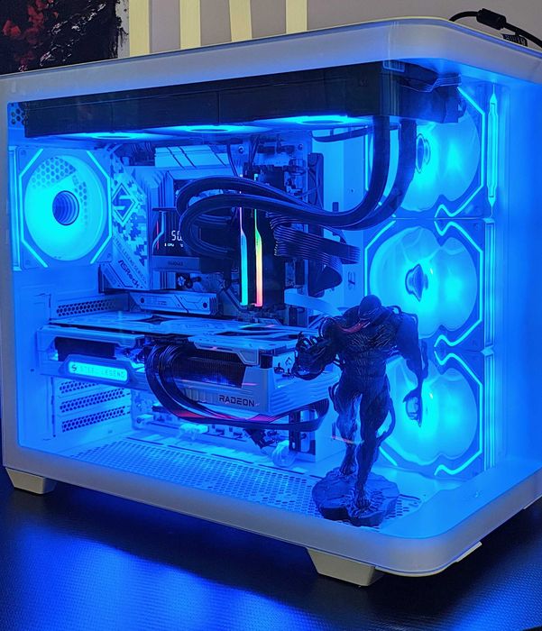 High-End White Gaming PC | Ryzen 7 7800X3D / RX 9070 XT Steel Legend 16GB / 32GB DDR5 / 2TB SSD