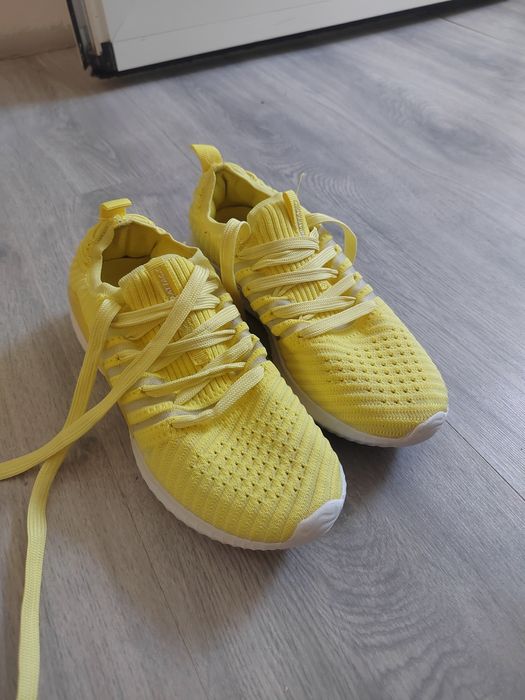 Децки маратонки за момиче