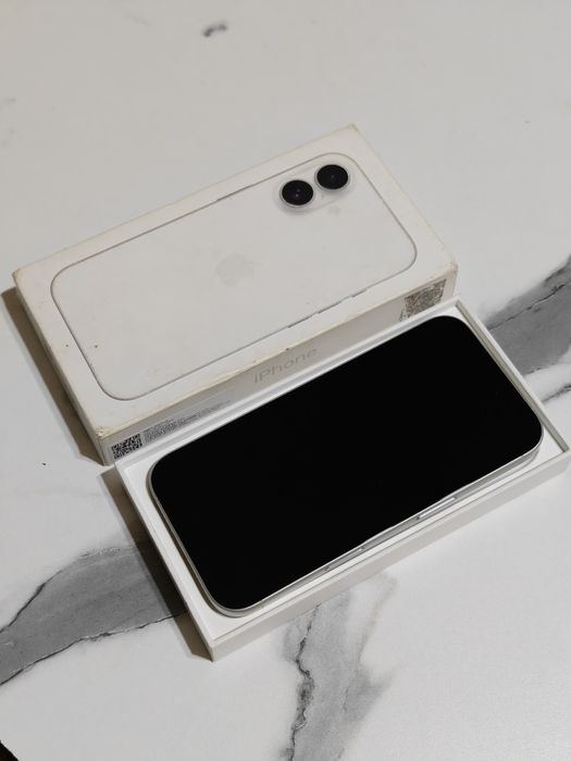 iPhone 16 128 gb akb 100 белый цвет