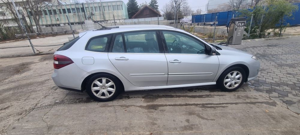Vând Renault Laguna 3