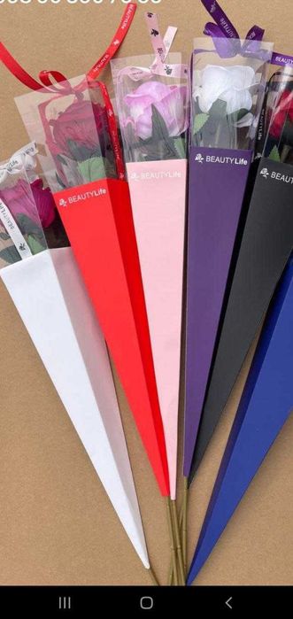 Qo'l mehnati asosida tayyorlangan GULLAR