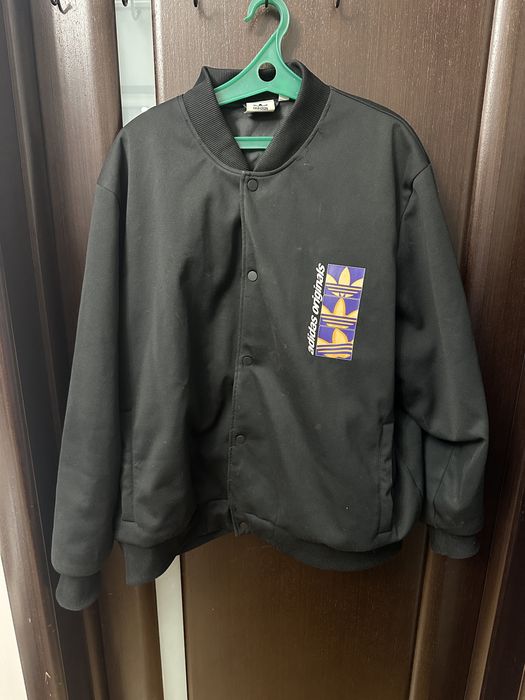 Бомбер adidas originals