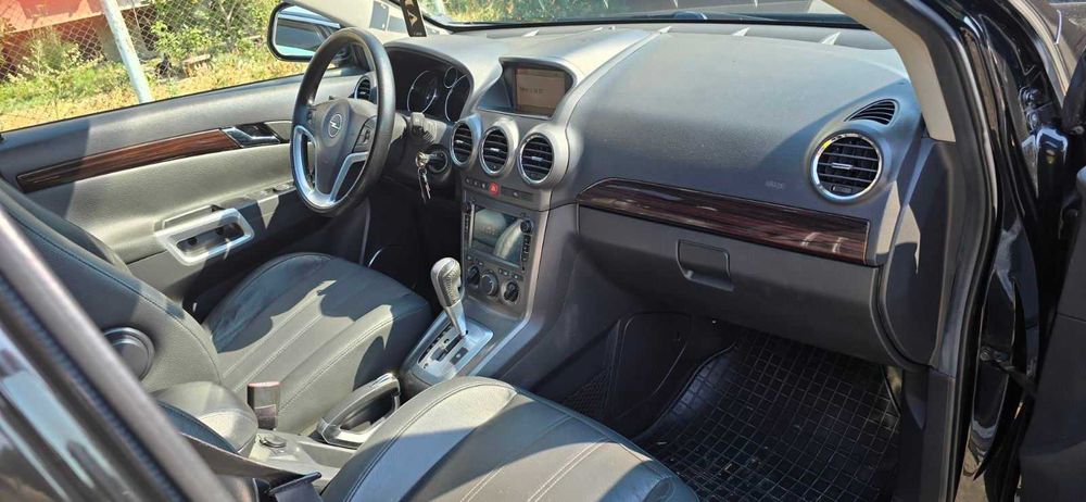 Продава се Opel Antara 3.2