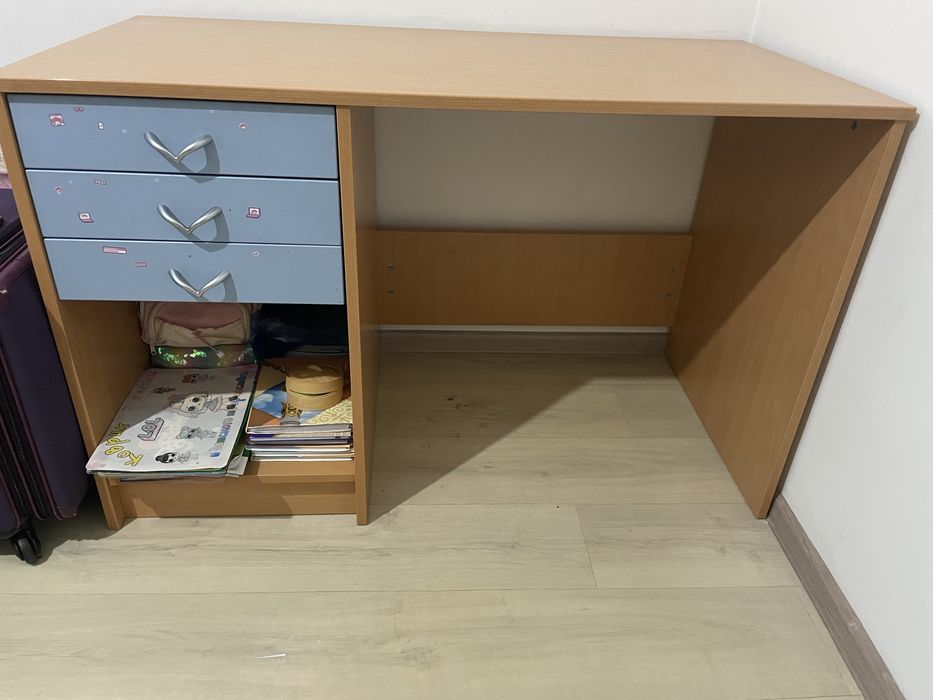 Детская мебель голубого цвета