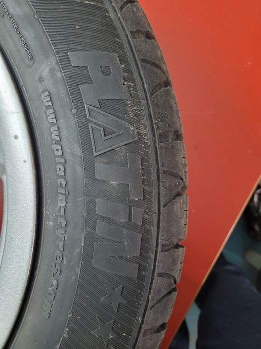 2 Anvelope Platin RP60 Iarna 195 65 15  și 4 jante  5x112r15 VAG