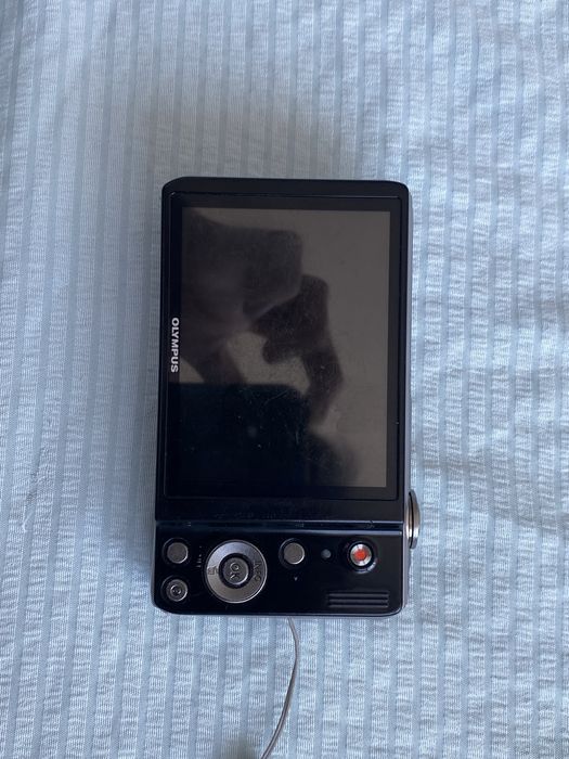 Цифровой фотоаппарат Olympus