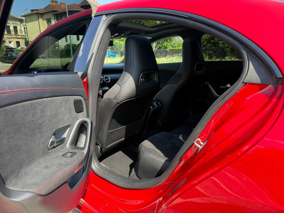 Mercedes-Benz CLA 220 AMG Line/ 4MATIC