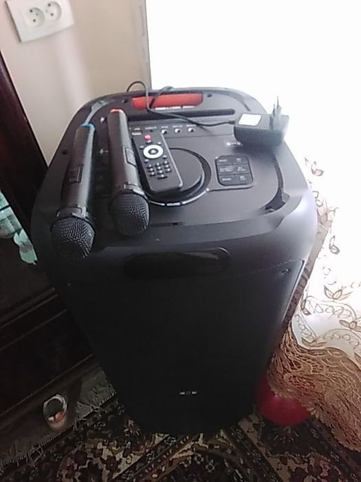 Продам переносную колонку . Звук идеал