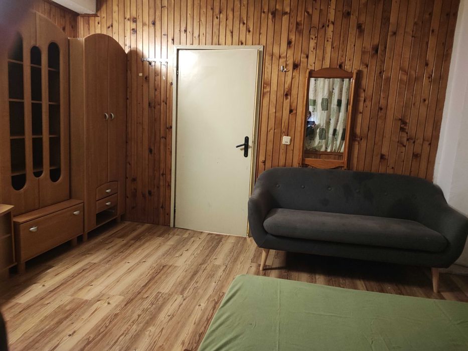 Дава се под наем Едностаен апартамент в Варна, Аспарухово - 45 кв.м за 278.97 € - Снимка #1