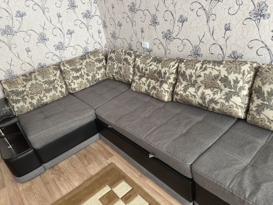 Продам диван б/у