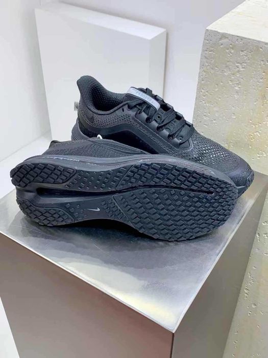Нови мъжки маратонки Nike Pegasus Premium black налични 44
