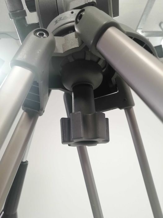 Штатив профессиональный