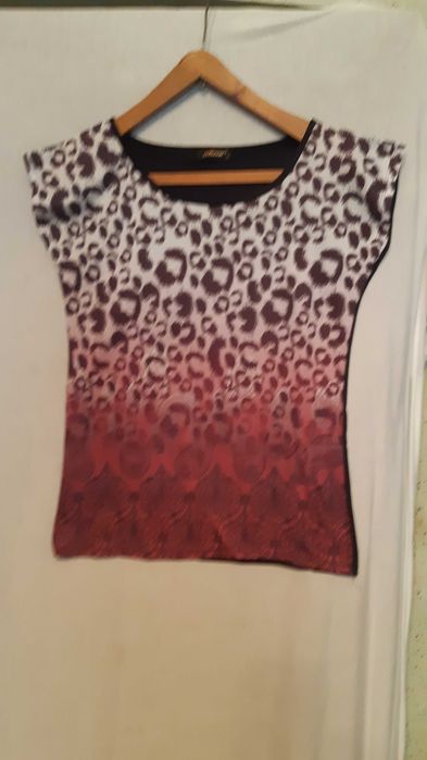 Tricouri dama diferite modele si culori - 8 buc - pret pe bucata