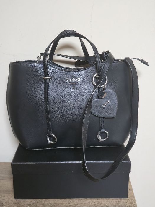 Guess оригинална дамска чанта