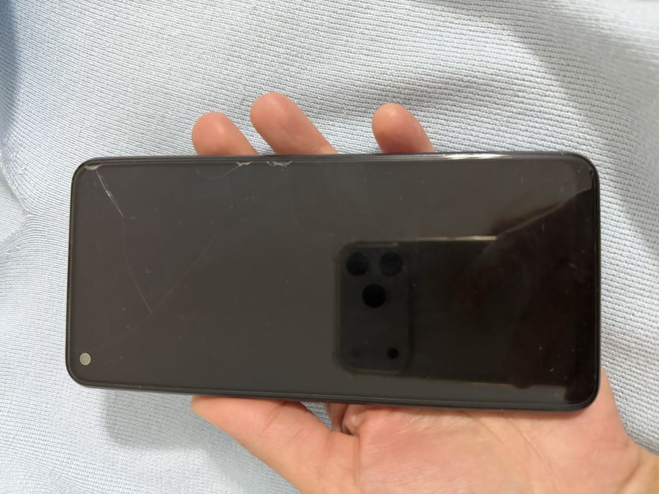 Телефон Realme narzo 50