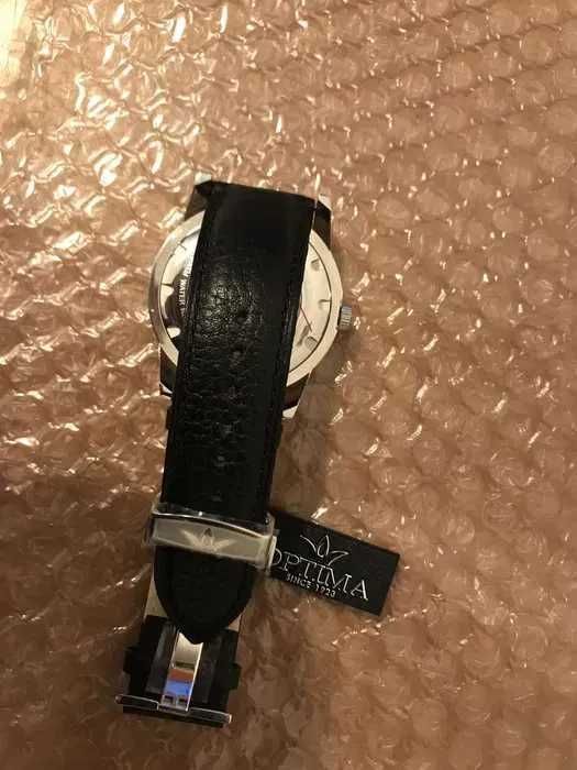 Swiss Made, Optima automatic