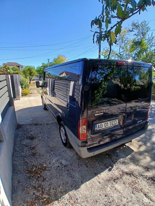 Vând Ford transit
