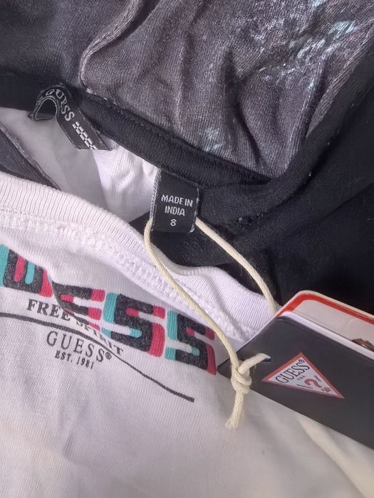 Детска блуза Guess с 3D ефект