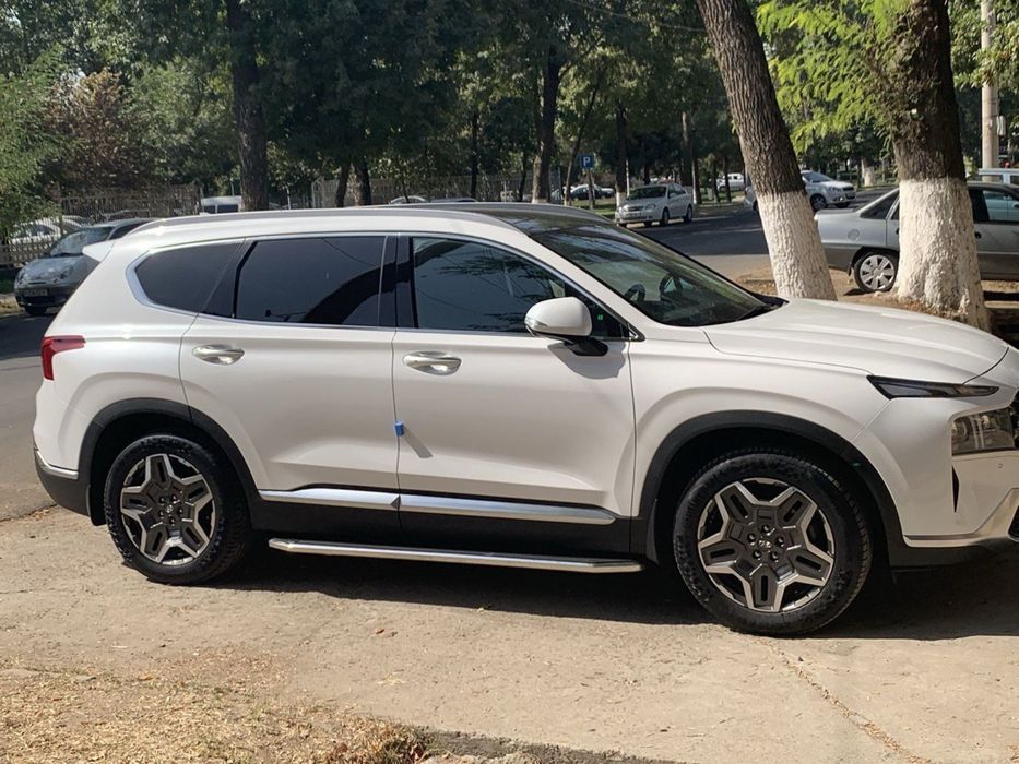 Hyundai Santa Fe сотаман