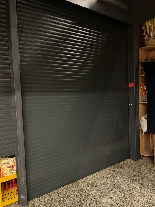 продам электрические рулоновые ворота за 530 тысяч