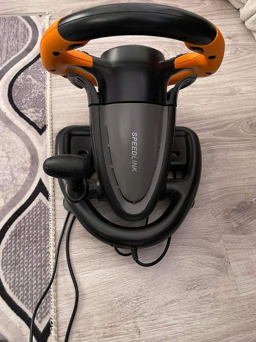 Кормило с педали